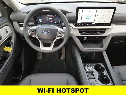 New 2026 Ford Explorer Active w/ Active Comfort Package image 4