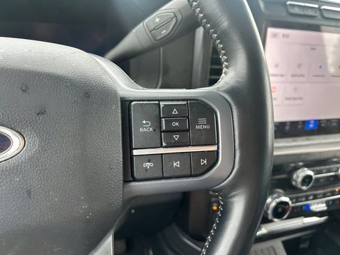 Used 2024 Ford F350 Lariat w/ Sport Appearance Package AWD/4WD image 27