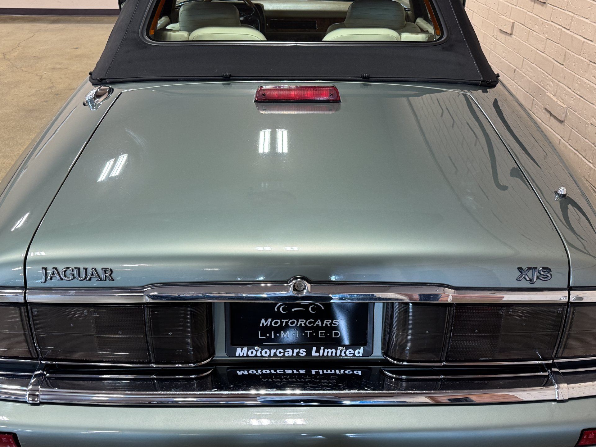 Used 1996 Jaguar XJS 4.0 Convertible RWD image 24