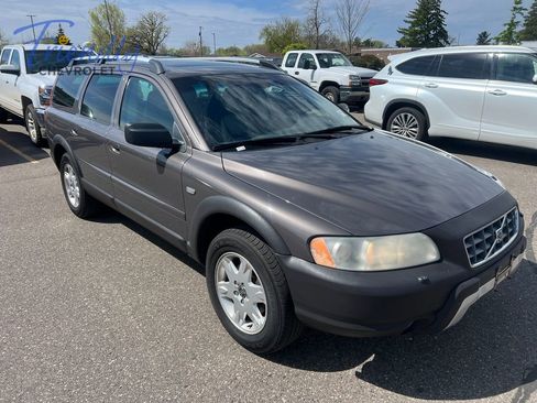 Used 2006 Volvo XC70 AWD/4WD image 4