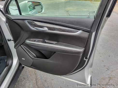 Used 2020 Cadillac XT5 Premium Luxury image 36