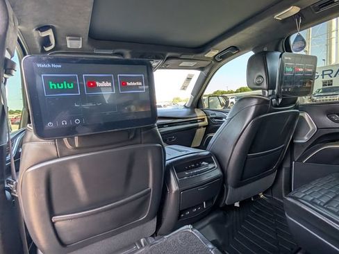 Used 2023 Cadillac Escalade Premium Luxury Platinum AWD/4WD image 25
