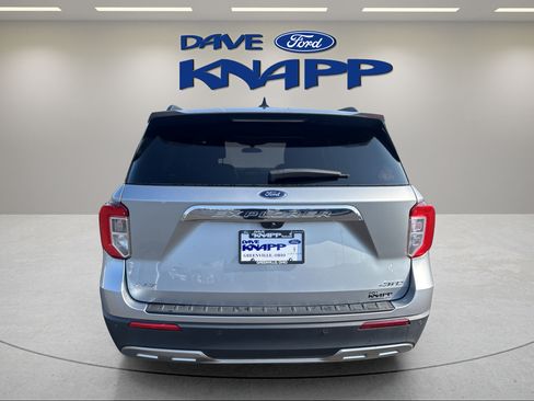 Used 2023 Ford Explorer XLT w/ Equipment Group 202A AWD/4WD image 6