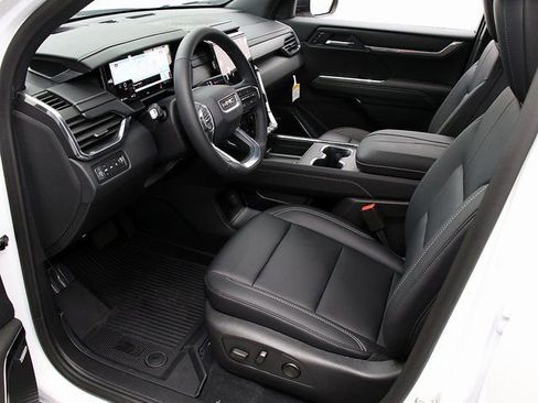 New 2026 GMC Acadia Elevation w/ Black Edition image 10