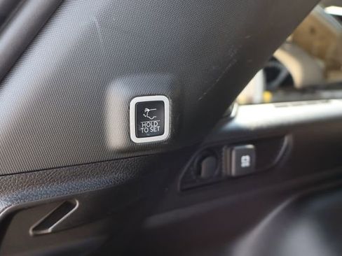 Used 2024 Jeep Grand Cherokee Limited w/ Black Appearance Package AWD/4WD image 35