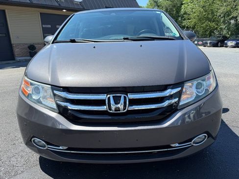 Used 2016 Honda Odyssey Touring Elite image 2