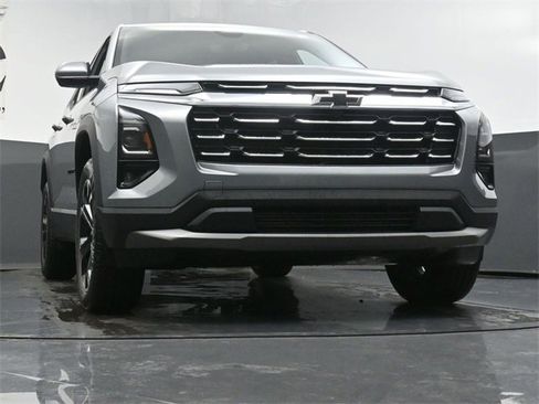 New 2026 Chevrolet Equinox LT w/ Safety and Technology Package image 3