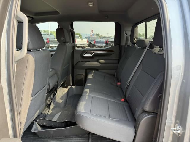 Used 2023 Chevrolet Silverado 1500 LT AWD/4WD image 13