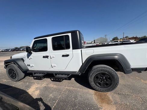 Used 2021 Jeep Gladiator Sport AWD/4WD image 3