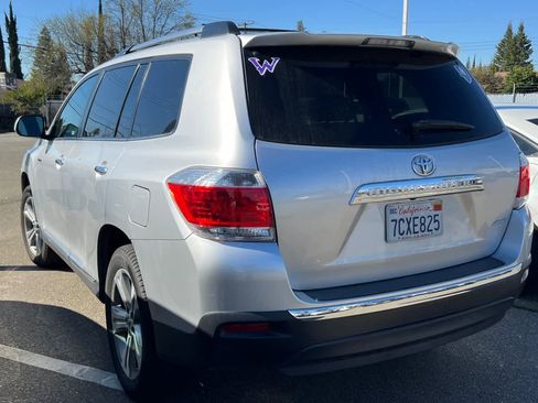 Used 2013 Toyota Highlander Limited image 4