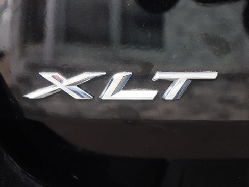 Used 2020 Ford Explorer XLT w/ Comfort Package image 61