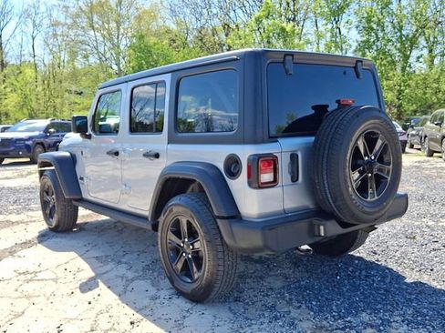 Used 2022 Jeep Wrangler Unlimited Sport AWD/4WD image 6