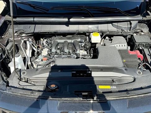 New 2026 Nissan Pathfinder SL image 12