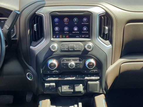 Used 2019 GMC Sierra 1500 Denali w/ Denali Ultimate Package AWD/4WD image 18