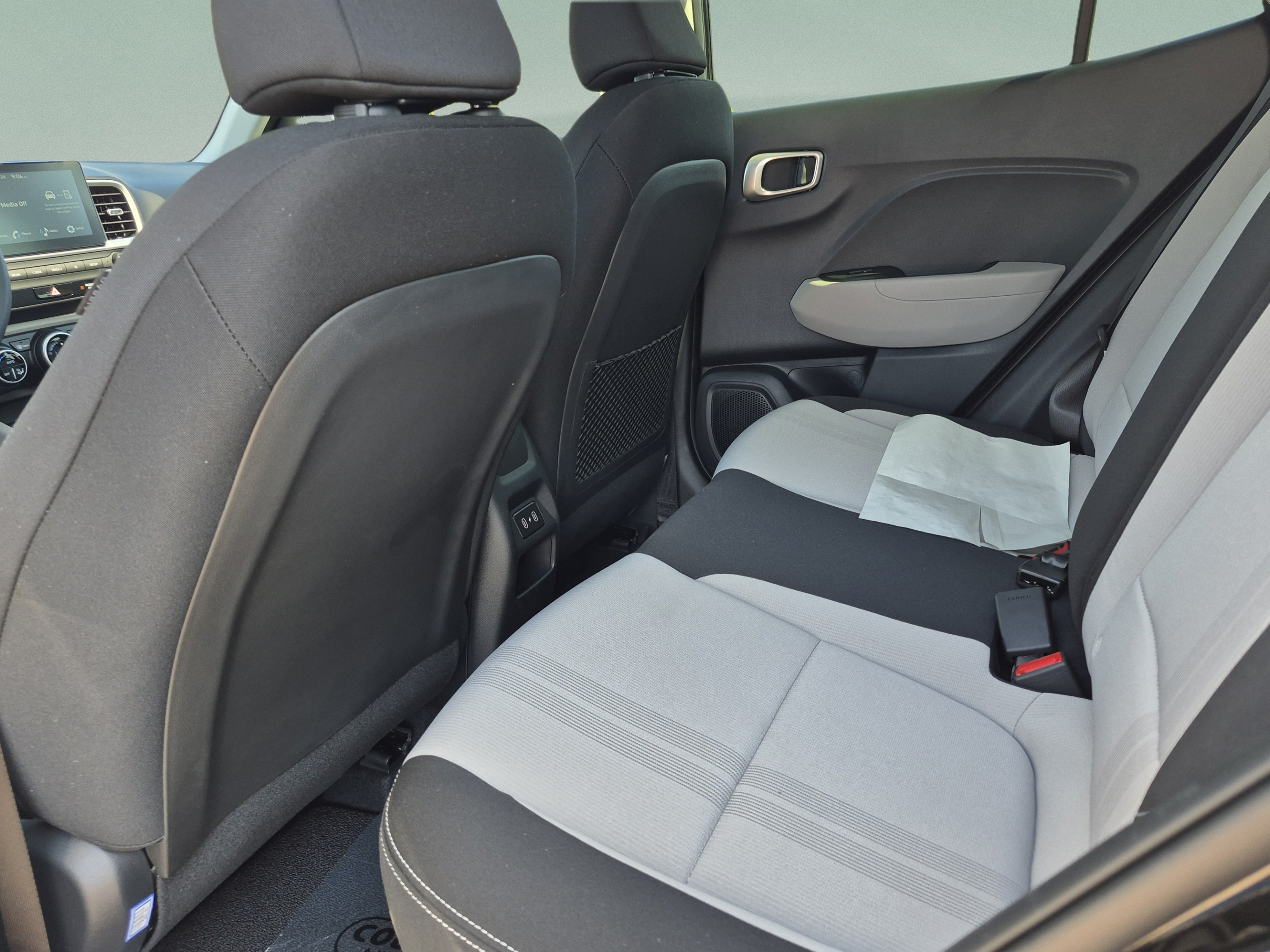New 2026 Hyundai Venue SEL FWD image 15