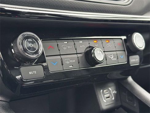 New 2026 Jeep Compass Trailhawk image 5