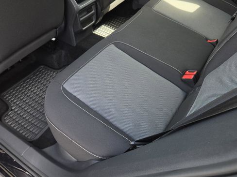 Used 2024 Volkswagen Taos S image 43