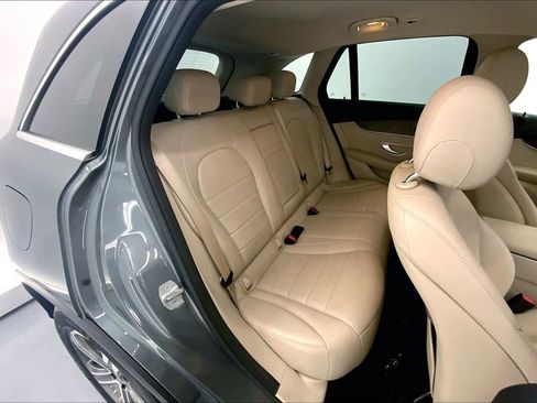 Used 2020 Mercedes-Benz GLC 300 image 13