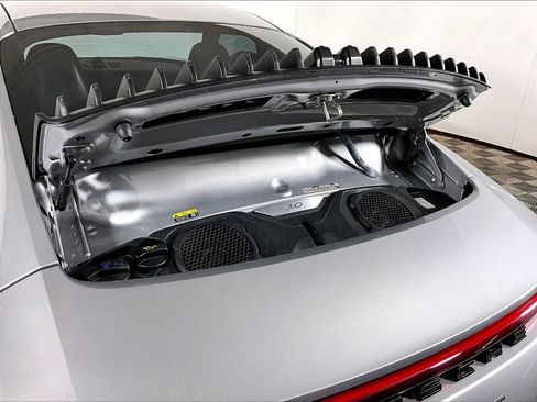 Certified 2024 Porsche 911 Carrera T RWD image 24