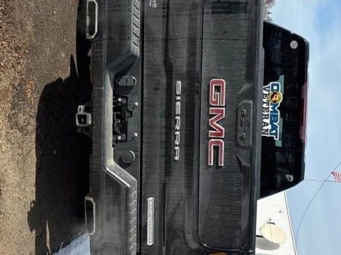 Used 2022 GMC Sierra 1500 Elevation w/ X31 Off-Road Package image 3