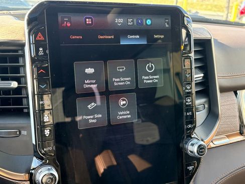 Used 2025 RAM 2500 Limited image 40