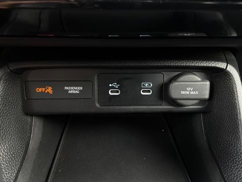 Used 2025 Honda Civic Sport image 25