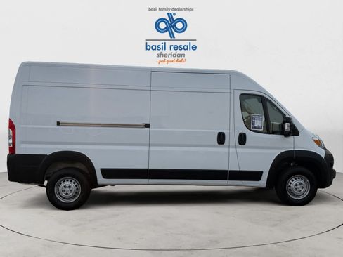 Used 2026 RAM ProMaster 2500 w/ Convenience Group FWD image 7