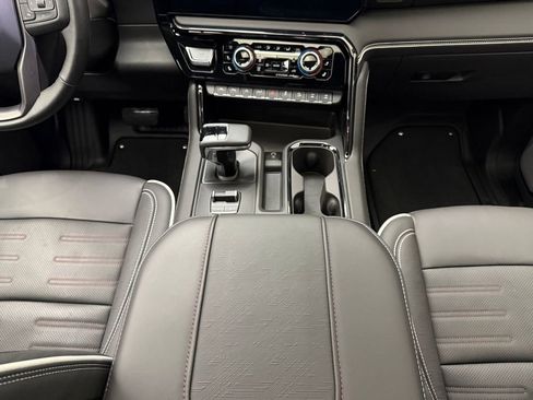 Used 2025 GMC Sierra 1500 AT4X image 23