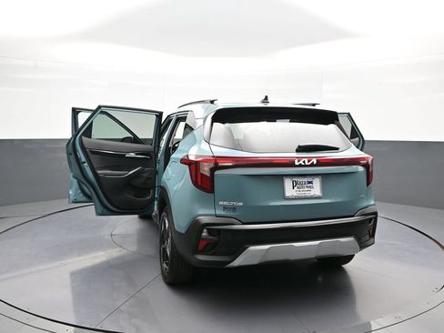 Used 2025 Kia Seltos EX w/ EX Sunroof Package AWD/4WD image 48
