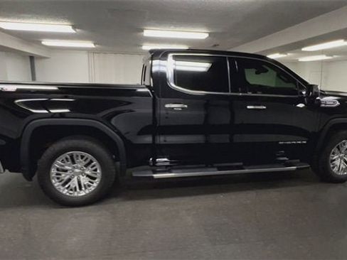 Used 2024 GMC Sierra 1500 SLT w/ SLT Premium Plus Package image 9