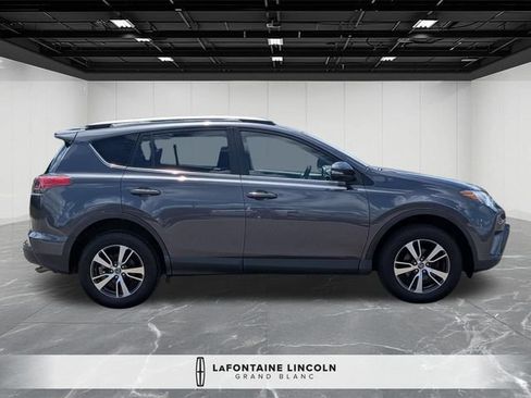 Used 2017 Toyota RAV4 XLE w/ Plus Extra Value Package AWD/4WD image 6