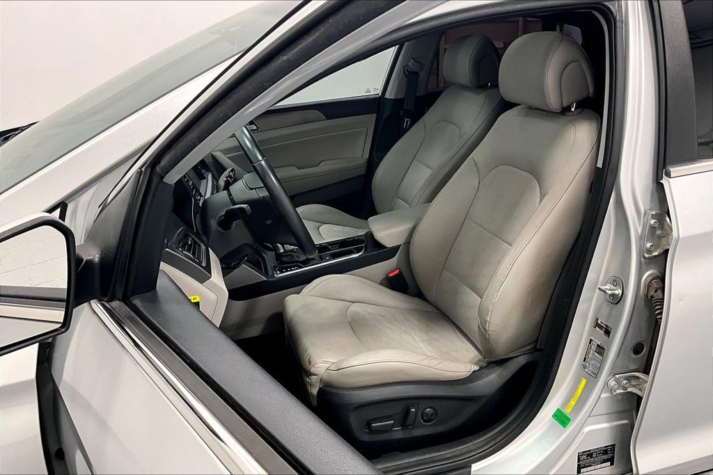 Used 2017 Hyundai Sonata Sport w/ Value Edition Package 02 FWD image 30