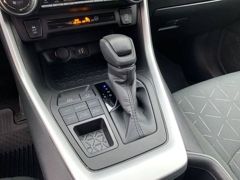 Used 2024 Toyota RAV4 XLE image 26