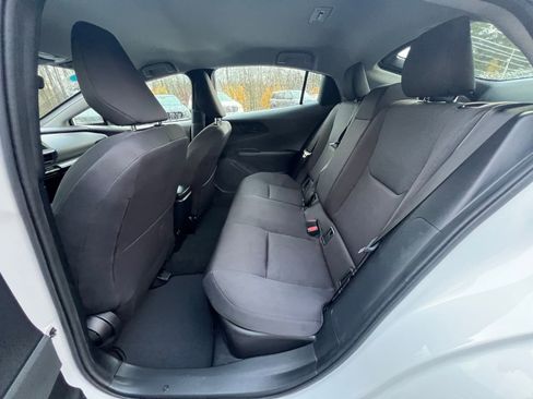 Used 2023 Toyota Prius LE image 18