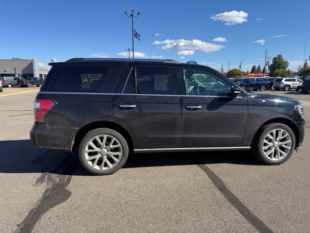 Used 2019 Ford Expedition Limited w/ Equipment Group 302A AWD/4WD image 11