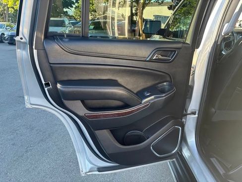 Used 2018 GMC Yukon SLT w/ Open Road Package AWD/4WD image 34