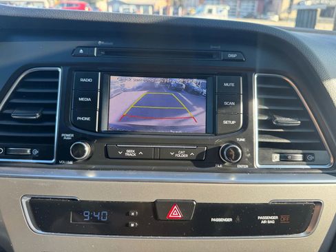 Used 2015 Hyundai Sonata Sport w/ Option Group 03 image 17