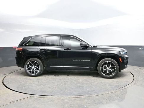 Used 2023 Jeep Grand Cherokee Summit image 12