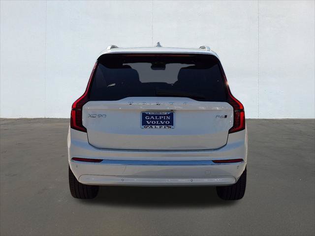 Certified 2026 Volvo XC90 B6 Plus AWD/4WD image 6