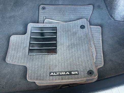 Certified 2023 Nissan Altima 2.5 SR image 13