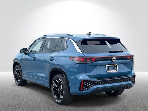 New 2026 Volkswagen Tiguan SEL R-Line AWD/4WD image 3