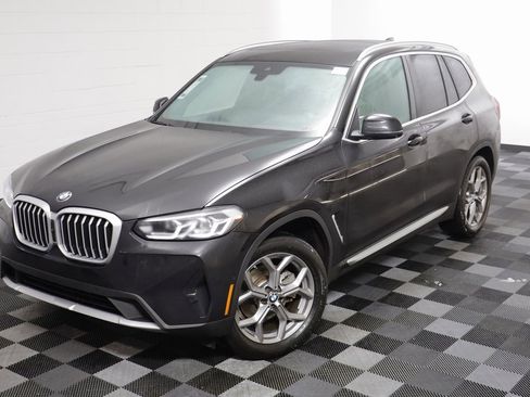 Certified 2023 BMW X3 xDrive30i w/ Premium Package image 2