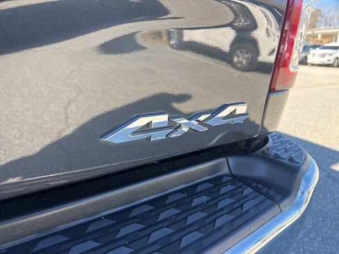 Used 2021 RAM 2500 Big Horn image 28