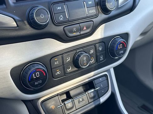 Used 2024 GMC Terrain Denali w/ Denali Premium Package image 23