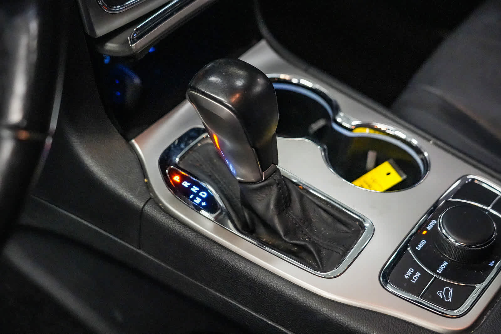 Used 2018 Jeep Grand Cherokee Limited AWD/4WD image 19