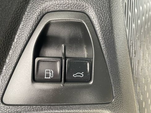 Used 2023 Volkswagen Jetta SE FWD image 32