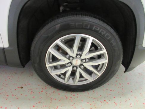 Used 2018 GMC Acadia SLE image 22