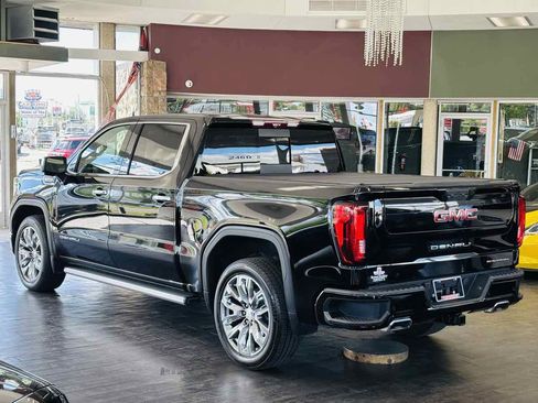 Used 2025 GMC Sierra 1500 Denali w/ Denali Reserve Package AWD/4WD image 13