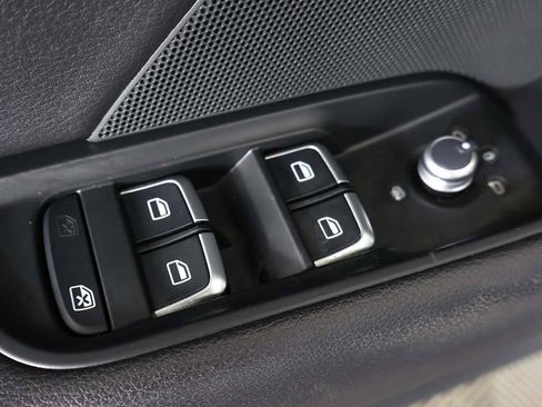 Used 2016 Audi A3 1.8T Premium image 35