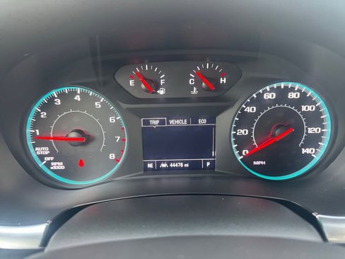 Used 2022 Chevrolet Traverse LS image 13